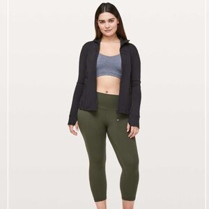 EUC Lululemon Align Crop *21"